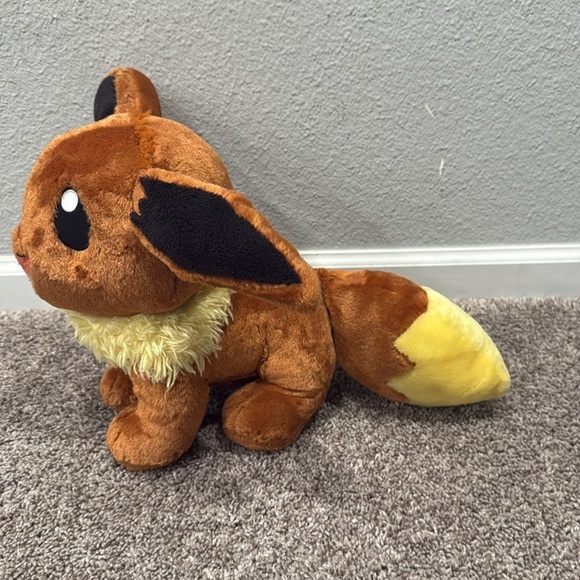 Pokemon Eevee Build-A-Bear Workshop Exclusive Brown and Cream Plush Toy - Picture 3 of 8
